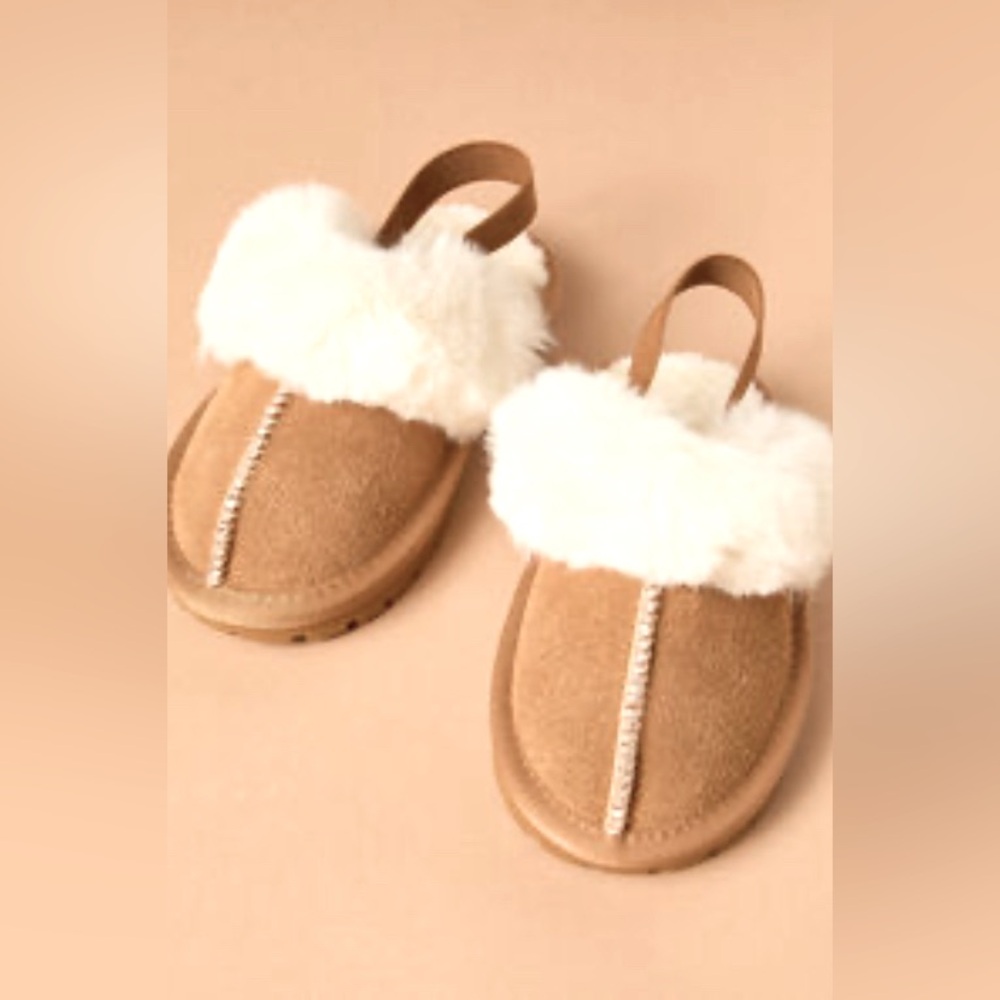 Tullabee Cleo fur lined kids’ slippers
